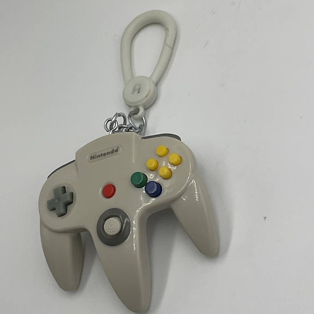 Nintendo 64 Classic Console Backpack Buddies blind bag Keychain